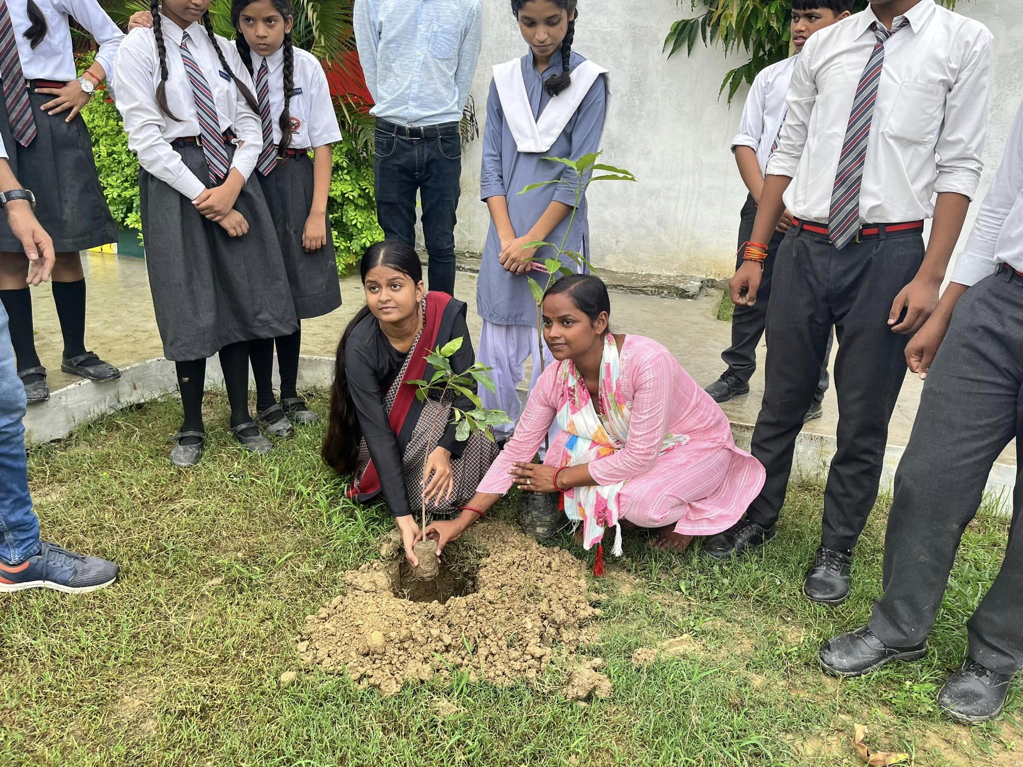 Azadi Ka Amrit Mahotsav Plantation Pics